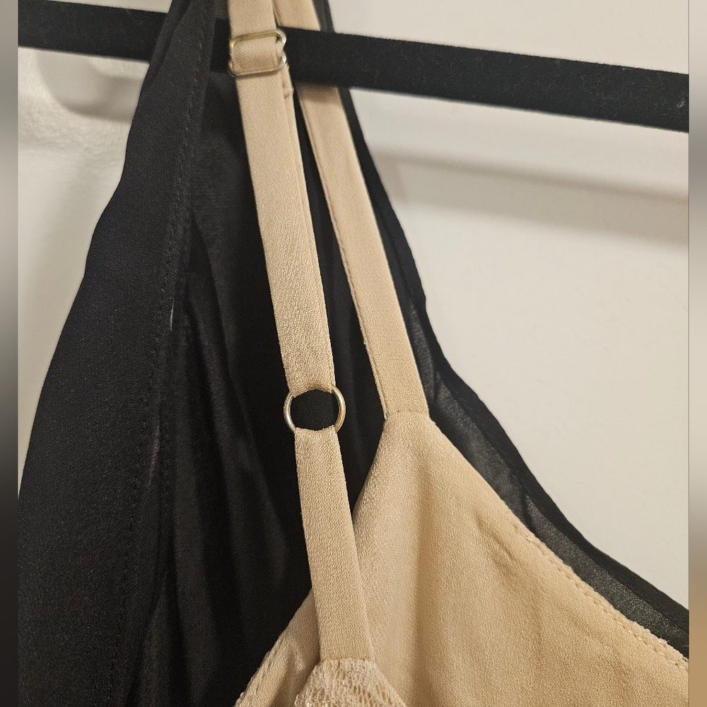 Alice + Olivia Black Dress With Beige Lace, Size 6 - Picture 2 of 5